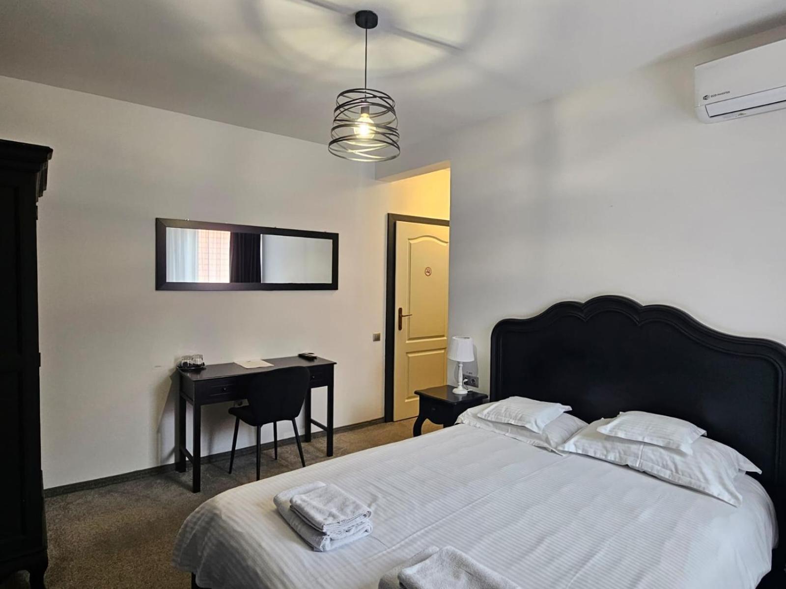 Meteor Aparthotel 3*
